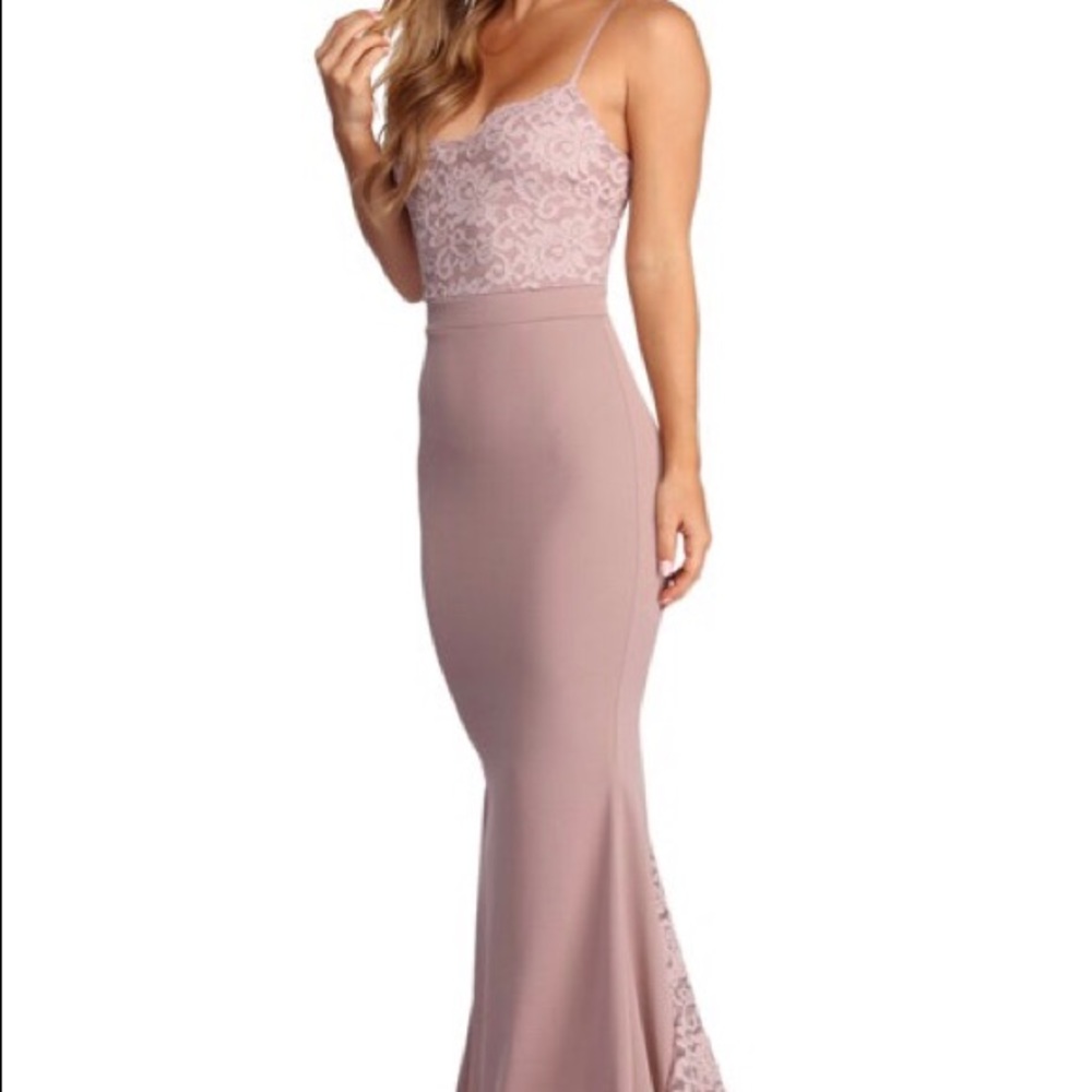 Windsor Store Lace Dress